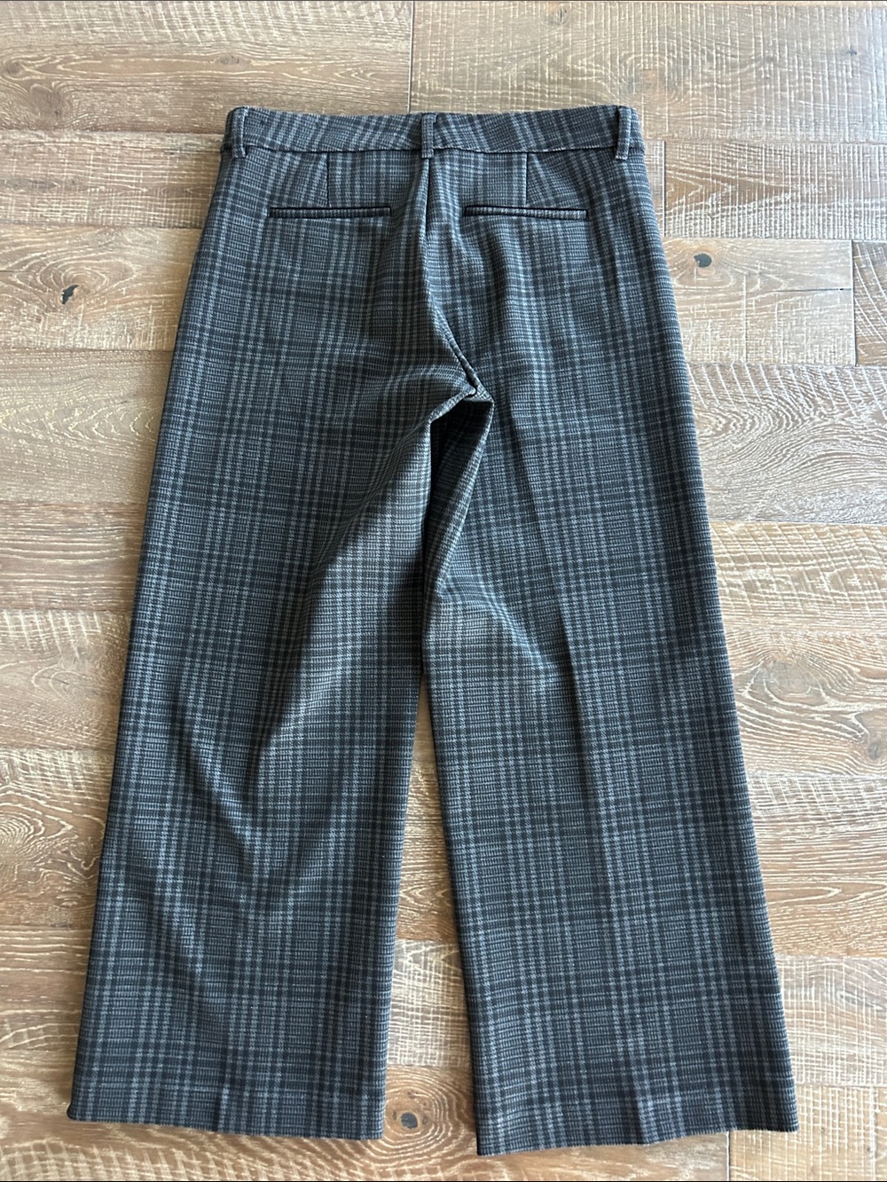Liverpool Gray/Black Plaid Cropped Trousers - Picture 4 of 6